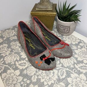 Irregular Choice Gray and Red Slippers with Embroidered Cat